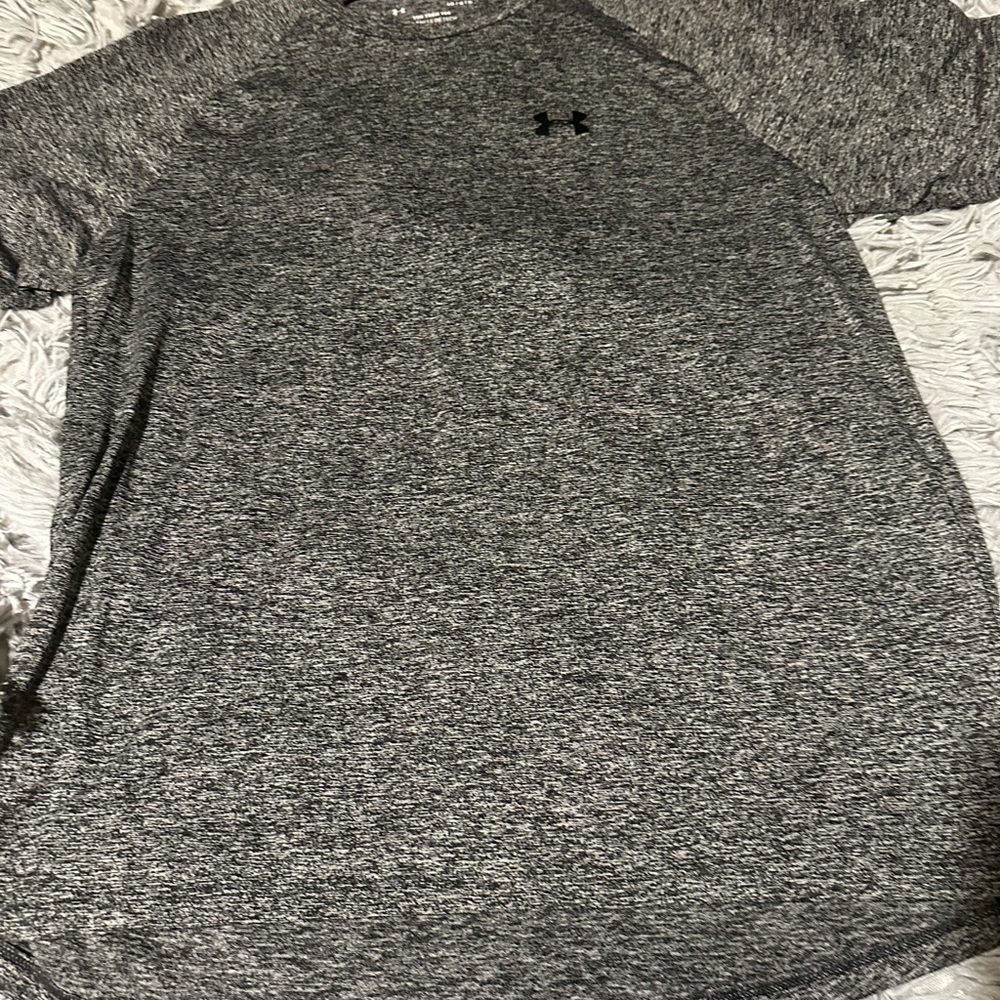 Under Armour Gray Short Sleeve Tee